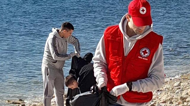 Ο Ελληνικός Ερυθρός Σταυρός και η Ένωση Πνευμονολόγων Ελλάδας διοργανώνουν μεγάλη δράση καθαρισμού της παραλίας Εδέμ