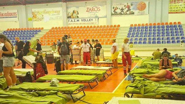 ΕΕΣ: Ολονύχτια συνδρομή των εθελοντών Σαμαρειτών - Διασωστών στα πύρινα μέτωπα της Κρήτης