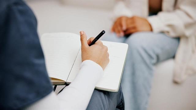 Η ντροπή στην Ιδεοψυχαναγκαστική Διαταραχή: Γιατί πολλοί άνθρωποι αργούν να ζητήσουν βοήθεια