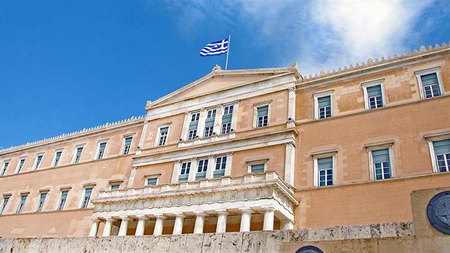 Γιατί θα φωταγωγηθεί συμβολικά η Βουλή των Ελλήνων