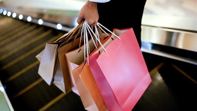 Ψυχαναγκαστική αγορά: Όταν τα ψώνια γίνονται αντίδοτο στη μοναξιά