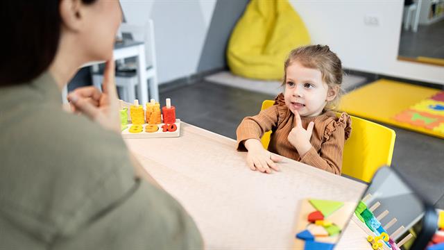 Ε.Σ.Α.μεΑ.: Μεγάλες ελλείψεις εκπαιδευτικών παράλληλης στήριξης