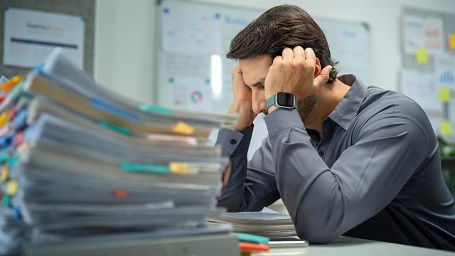 Το εργασιακό στρες συνδέεται με αυξημένο κίνδυνο στυτικής δυσλειτουργίας [μελέτη]
