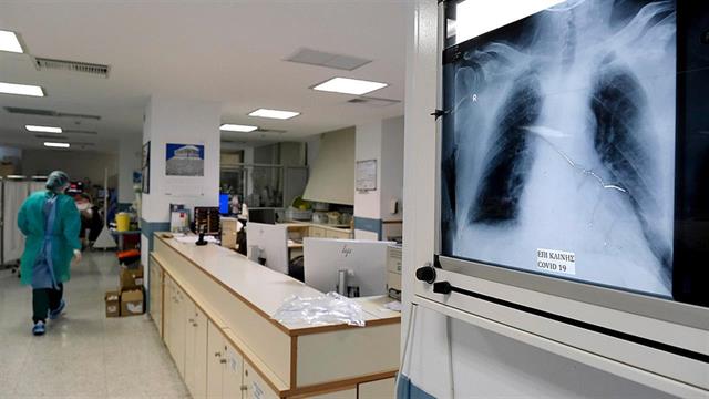 ΕΟΔΥ: 33 εισαγωγές με CoViD, 12 με γρίπη -  RSV σε χαμηλά επίπεδα