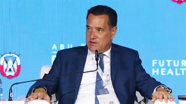 Γεωργιάδης από το Άμπου Ντάμπι: Οι προϋπολογισμοί πιέζονται από τη φαρμακευτική καινοτομία