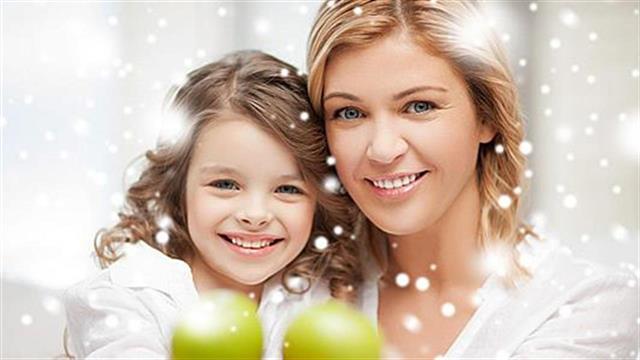 Εορταστικά τραπέζια: Πώς δεν θα πάρετε κιλά