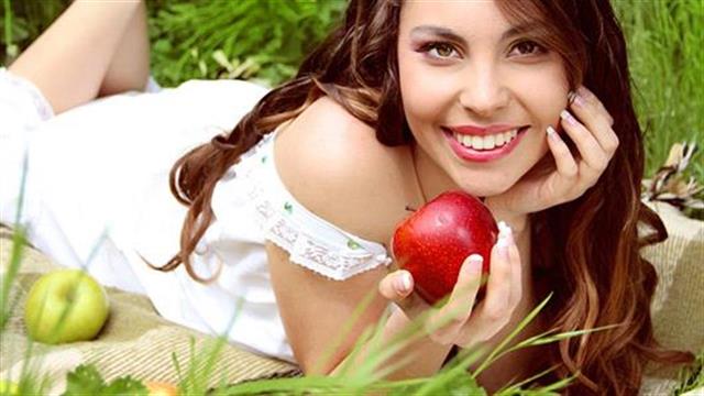 8 απλά βήματα για βελτίωση της διάθεσης μέσω της διατροφής