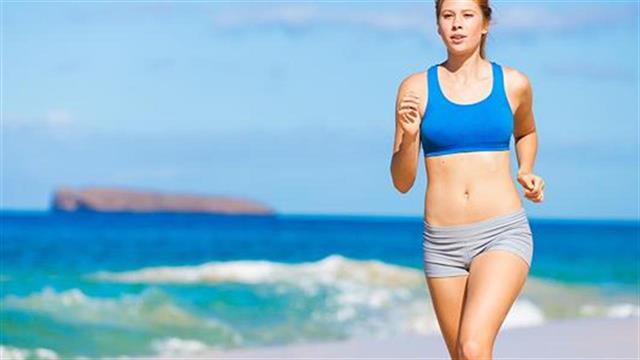 Ασκήσεις στην παραλία για τέλειους γλουτούς
