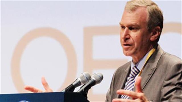 Yves Leterme: Ισχυρά συμφέροντα πιέζουν τα συστήματα της Υγείας