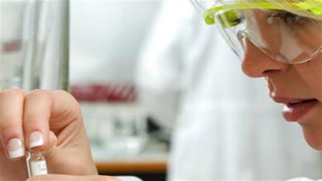 ΠΕΦ: Επενδύσεις 40 εκατ. ευρώ για το ελληνικό φάρμακο