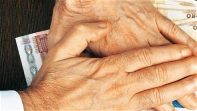 Φοροδιαφυγή - μαμούθ από πλαστικό χειρουργό του Κολωνακίου