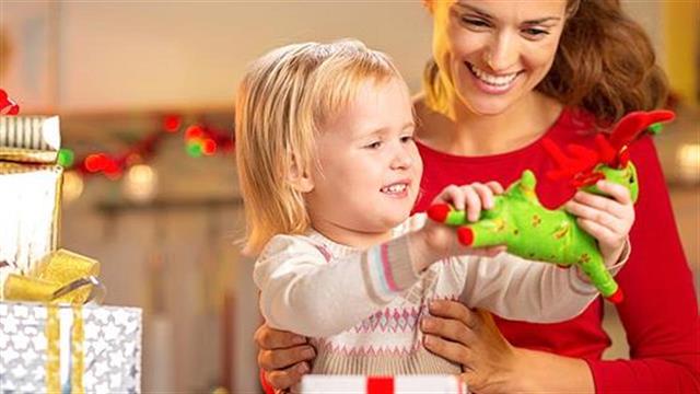 Τι προσέχουμε αγοράζοντας δώρα για παιδιά