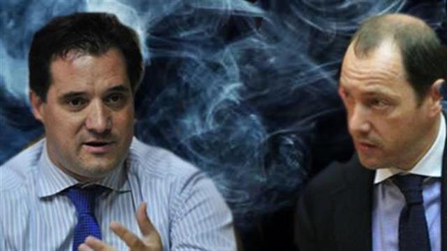 Νέο χτύπημα Ανδρέα Ψυχάρη στο υπουργείο Υγείας για το κάπνισμα