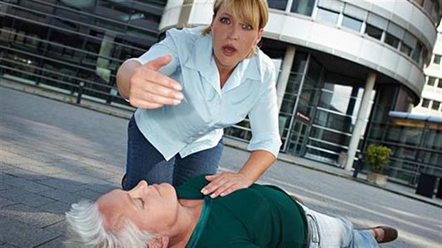 Τι μπορεί να κρύβει μια απλή λιποθυμία;