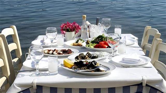 Η διατροφική αξία και οι θερμίδες των γευμάτων της Σαρακοστής