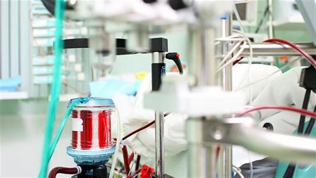 Κλιμακώνονται οι αντιδράσεις σχετικά με την προμήθεια φίλτρων τεχνητού νεφρού