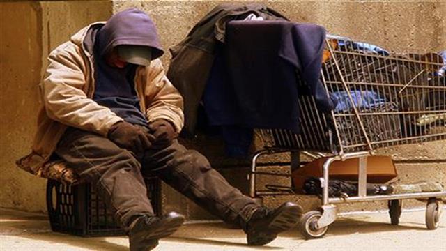 Σαμαράς: 40 δομές για φιλοξενία αστέγων σε πέντε μεγάλες πόλεις