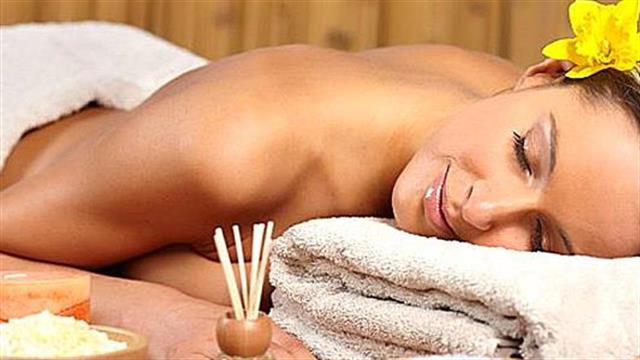 Αρωματοθεραπεία: Τι είναι και πού χρησιμεύει;