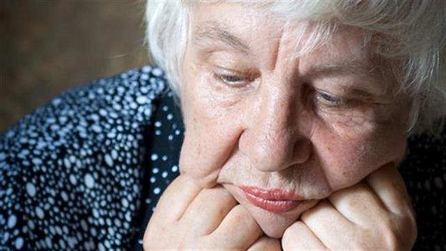 Κατάθλιψη στην τρίτη ηλικία: Ποιοι παράγοντες επιβαρύνουν τη διάθεση