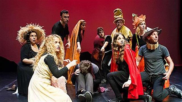 Και δεύτερη παράσταση "12 παραμύθια και ο τρύπιος κουβάς"