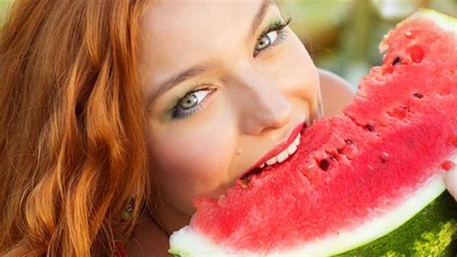 Πώς δεν θα χαλάσετε τη δίαιτά σας στις διακοπές