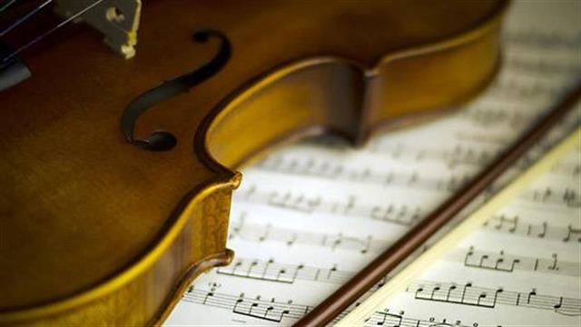 Μουσικός καθοδηγούσε τους χειρουργούς παίζοντας βιολί την ώρα του χειρουργείου