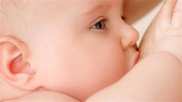 Ο θηλασμός μειώνει τον κίνδυνο κατάθλιψης στη μητέρα