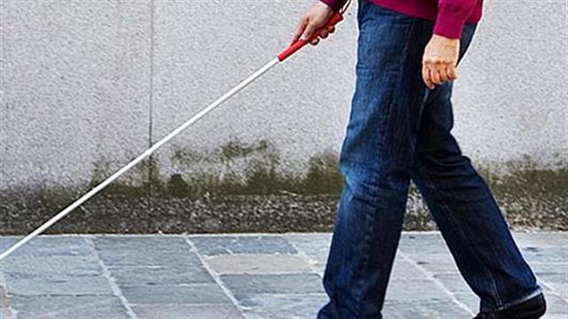 Αναπτύχθηκε ρομποτικό μπαστούνι για τυφλούς