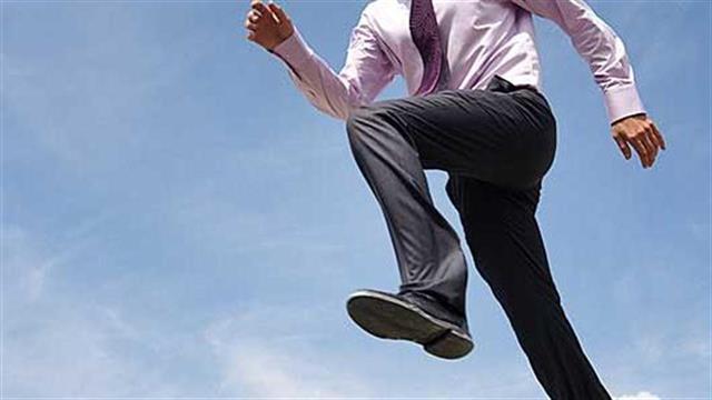 Πρόσθια προσπέλαση στην ολική αρθροπλαστική ισχίου: Μύθοι και πραγματικότητα