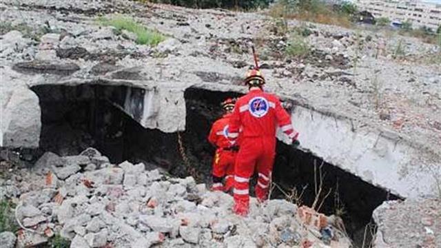 Ελληνική Ομάδα Διάσωσης: Άσκηση εντοπισμού θύματος σε συντρίμμια