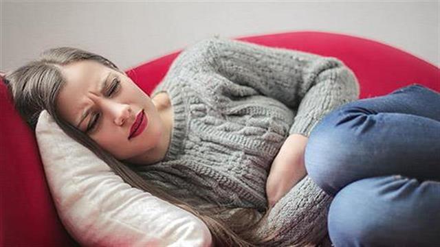 Τι μπορεί να κρύβει ο πόνος στο στομάχι;