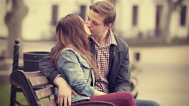 Γαλλικό φιλί: Πάθος αλλά και οφέλη στην υγεία