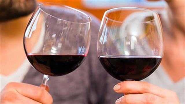 Πώς θα τα πιείτε οικονομικά κατ’ οίκον