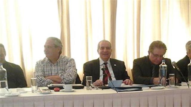 Μαζική έξοδος γιατρών, νοσηλευτών και λοιπού προσωπικού από τα δημόσια νοσοκομεία