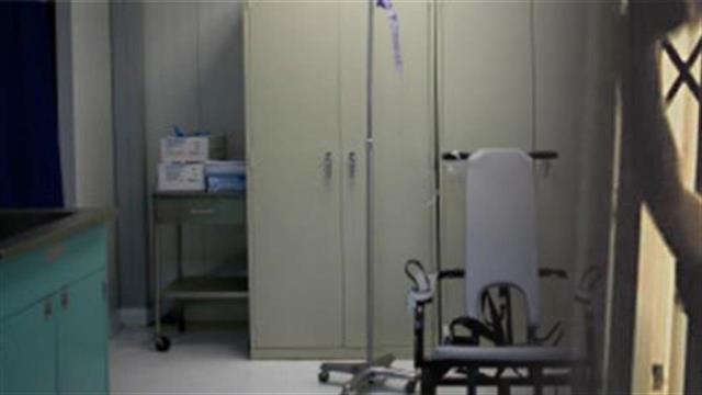 Σύγκρουση με πολιτικά και επιστημονικά επιχειρήματα για την υποχρεωτική σίτιση Ρωμανού