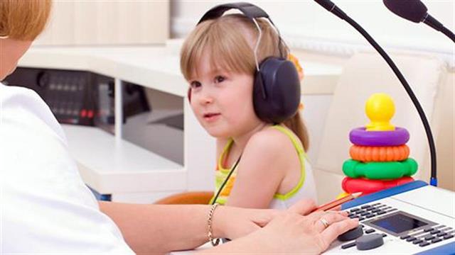 Παιδική Βαρηκοΐα: Aίτια και αντιμετώπιση