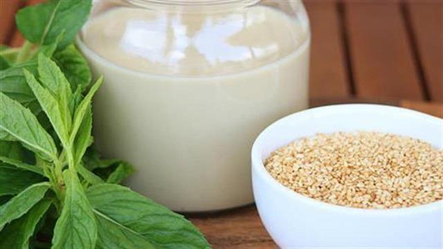 Ταχίνι: Πολύτιμα θρεπτικά συστατικά και… θερμίδες