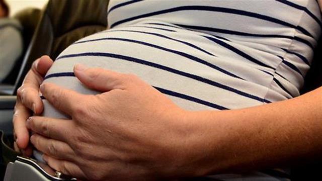 Εγκυμοσύνη και αεροπλάνο: Τι να προσέξει η έγκυος