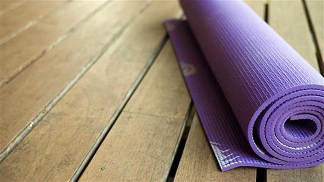 Γιόγκα, άσκηση και "υγιής" καθημερινότητα κατά του πόνου στη μέση