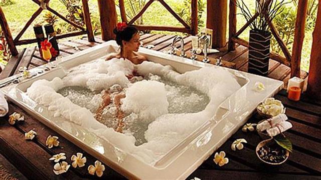 Πώς θα μετατρέψετε το μπάνιο σας σε spa