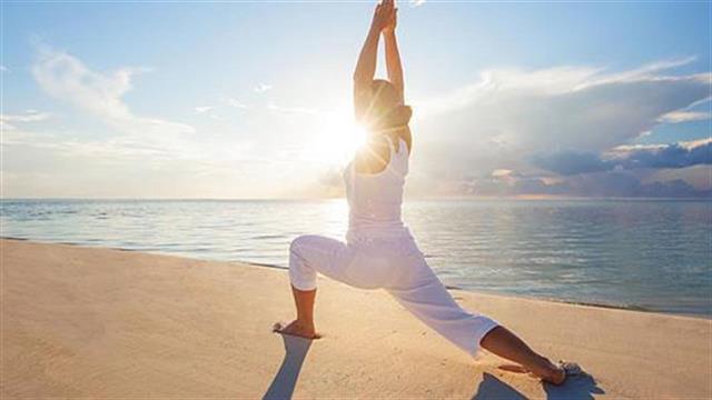 Πώς η γιόγκα μας κάνει πιο ευτυχισμένους