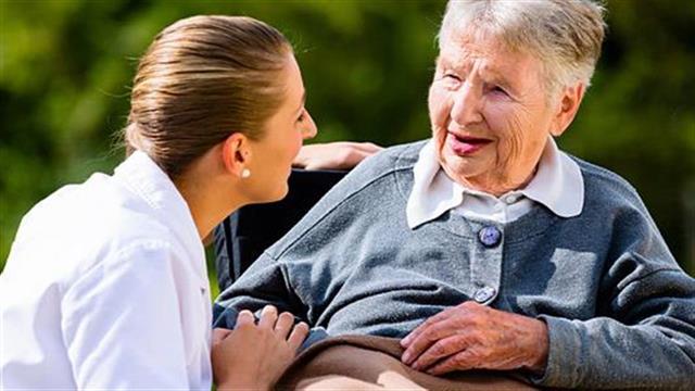 Έκκληση από ΠΕΜΦΗ να παγώσει η αύξηση ΦΠΑ στα γηροκομεία