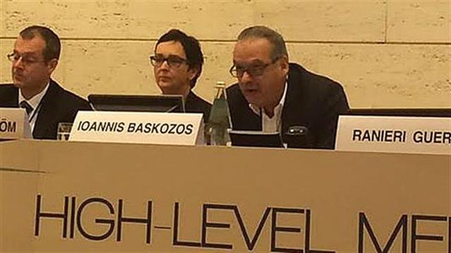 Μπασκόζος: 2.000 πρόσφυγες έχουν νοσηλευτεί στην Ελλάδα