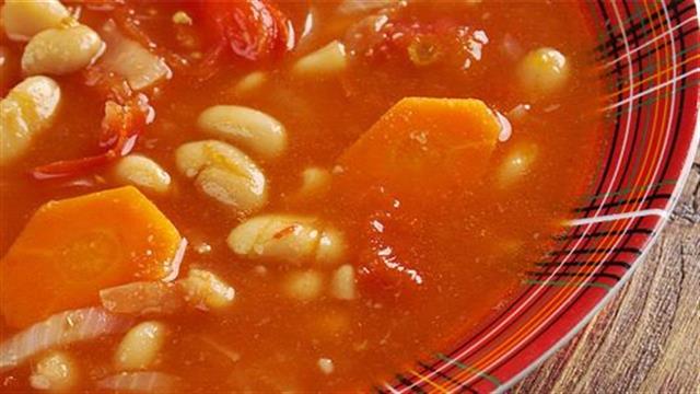 Το μενού του κρύου: Ποια τρόφιμα μας ζεσταίνουν