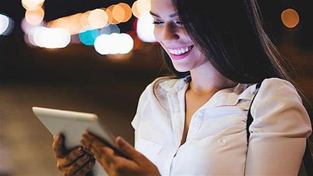 Aνανεωμένη ιστοσελίδα των φακών επαφής ACUVUE®