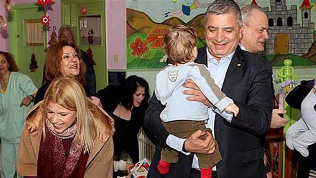 Επίσκεψη στο Κέντρο Βρεφών ‘’Η Μητέρα’’ εν όψει των εορταστικών ημερών