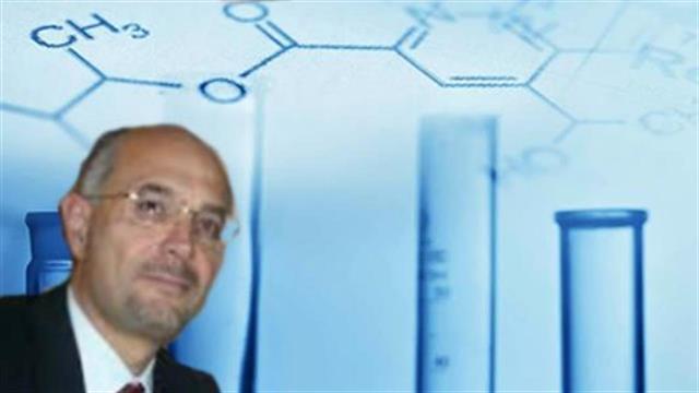 Αχνό φως από τη συνάντηση Καρόνε με το προεδρείο του ΣΦΕΕ για τη φαρμακευτική δαπάνη