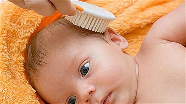 Νινίδα στα μωρά: Συμβουλές για να την καταπολεμήσετε