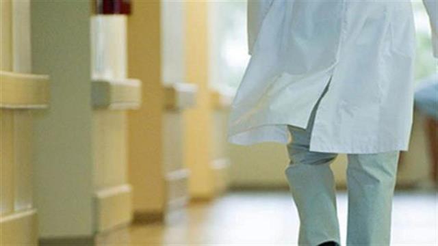 Η διαδικασία χορήγησης άδειας άσκησης επαγγέλματος πριν τη λήψη πτυχίου από την Ιατρική