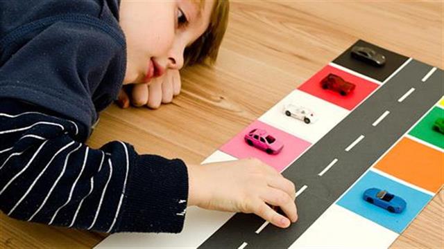 Αυτισμός: Πώς εκδηλώνεται η αναπτυξιακή και μαθησιακή διαταραχή